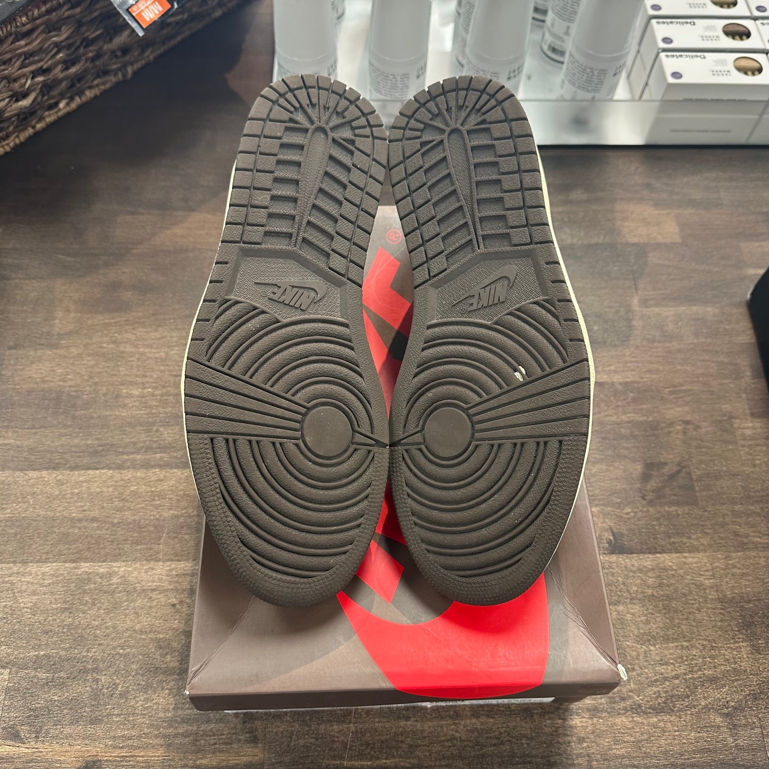 Mocha Travis Scott Jordan 1 Low OG SP (USED)