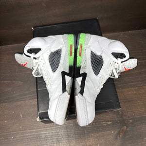 Jordan 5 Retro Poison Green Size 10.5 (Pre-Owned) - side