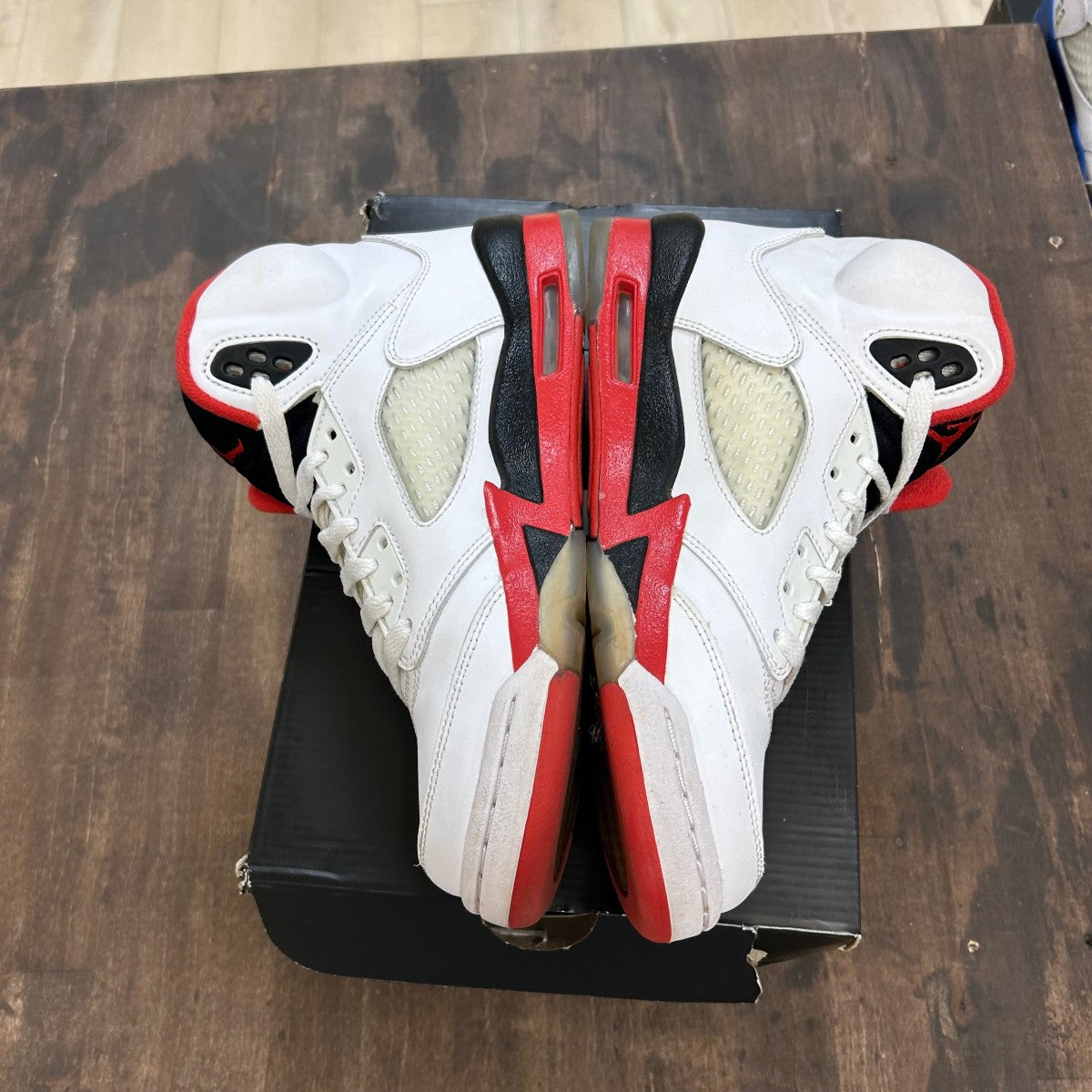 Jordan 5 Retro Fire Red Black Tongue (2013) (GS) - Image 3
