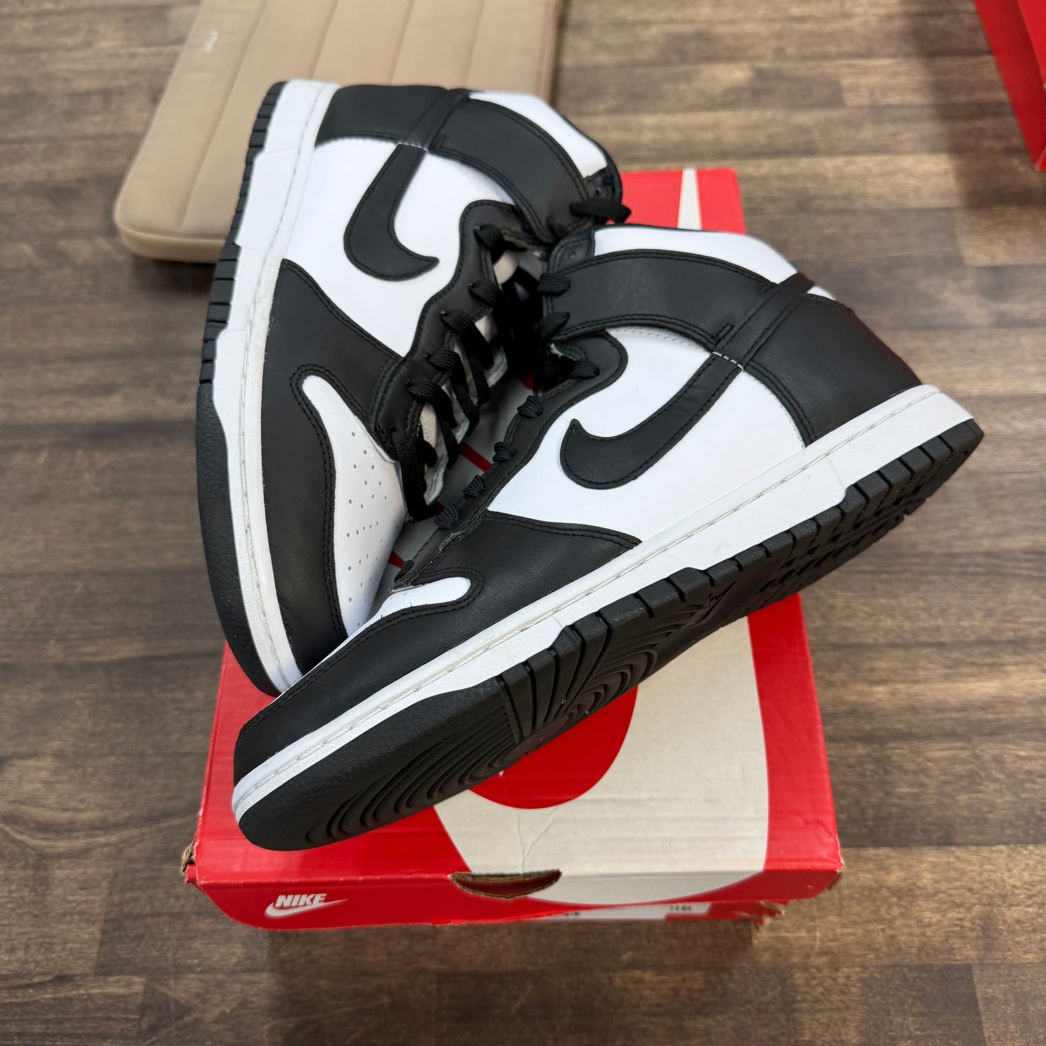 Panda Black White Dunk High (USED)