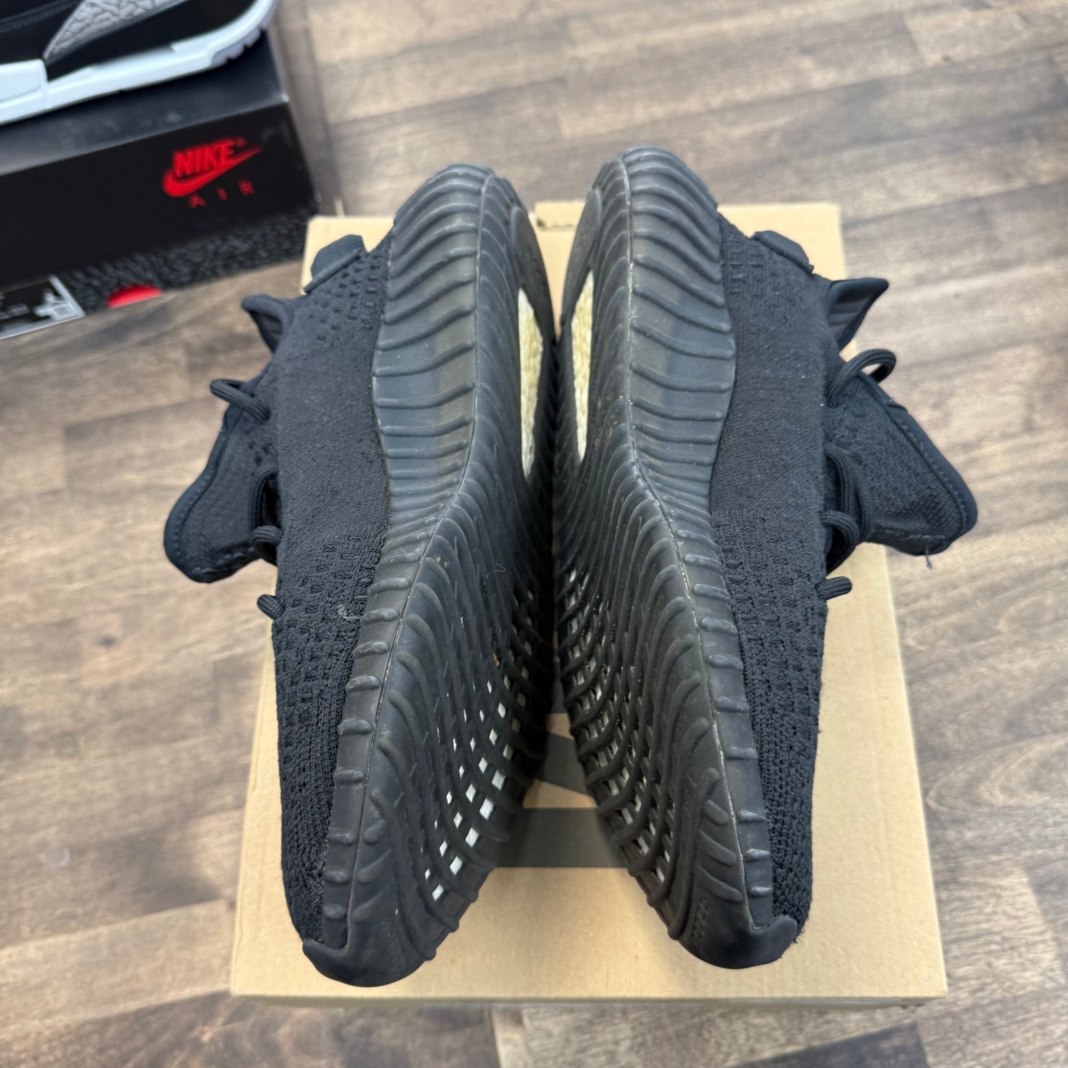 Onyx Yeezy 350 (USED)