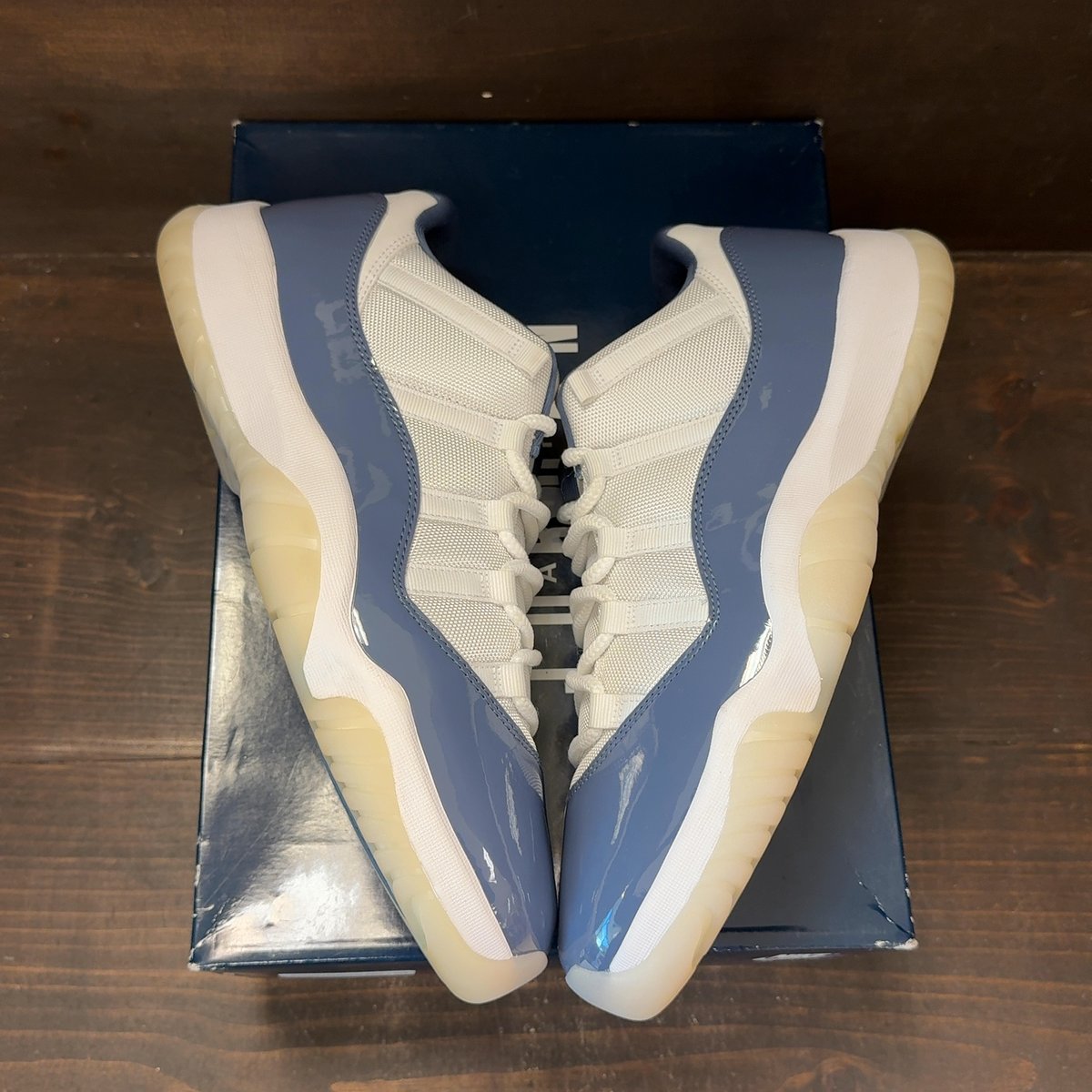 Jordan 11 Retro Low Diffused Blue Size 13 (Pre-Owned) - back