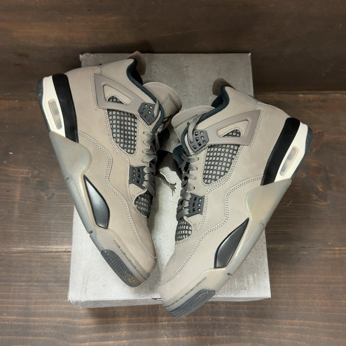 Jordan 4 Retro Cave Stone Size 9.5 (Pre-Owned) - back
