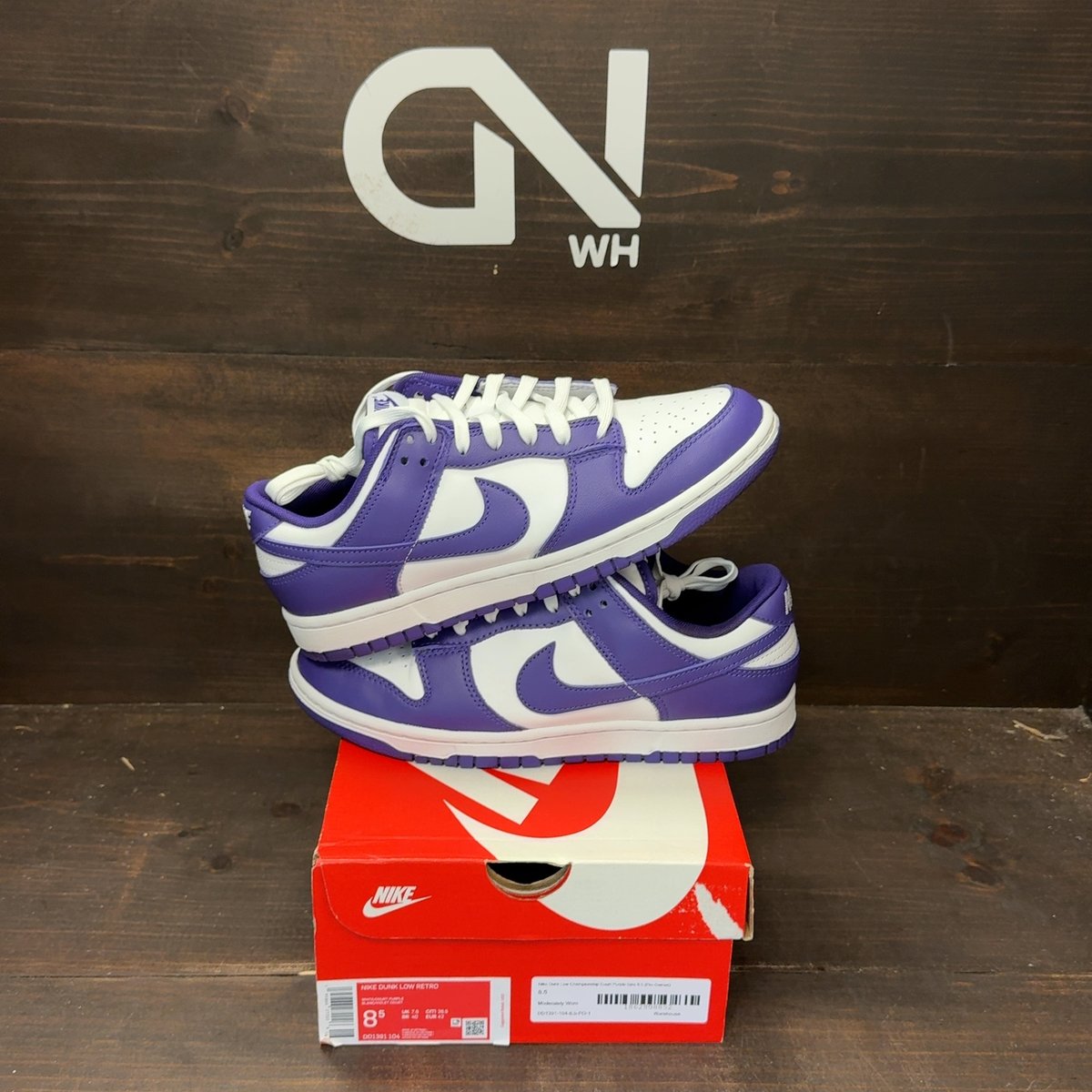Nike Dunk Low Championship Court Purple Size 8.5 (Pre-Owned) - front