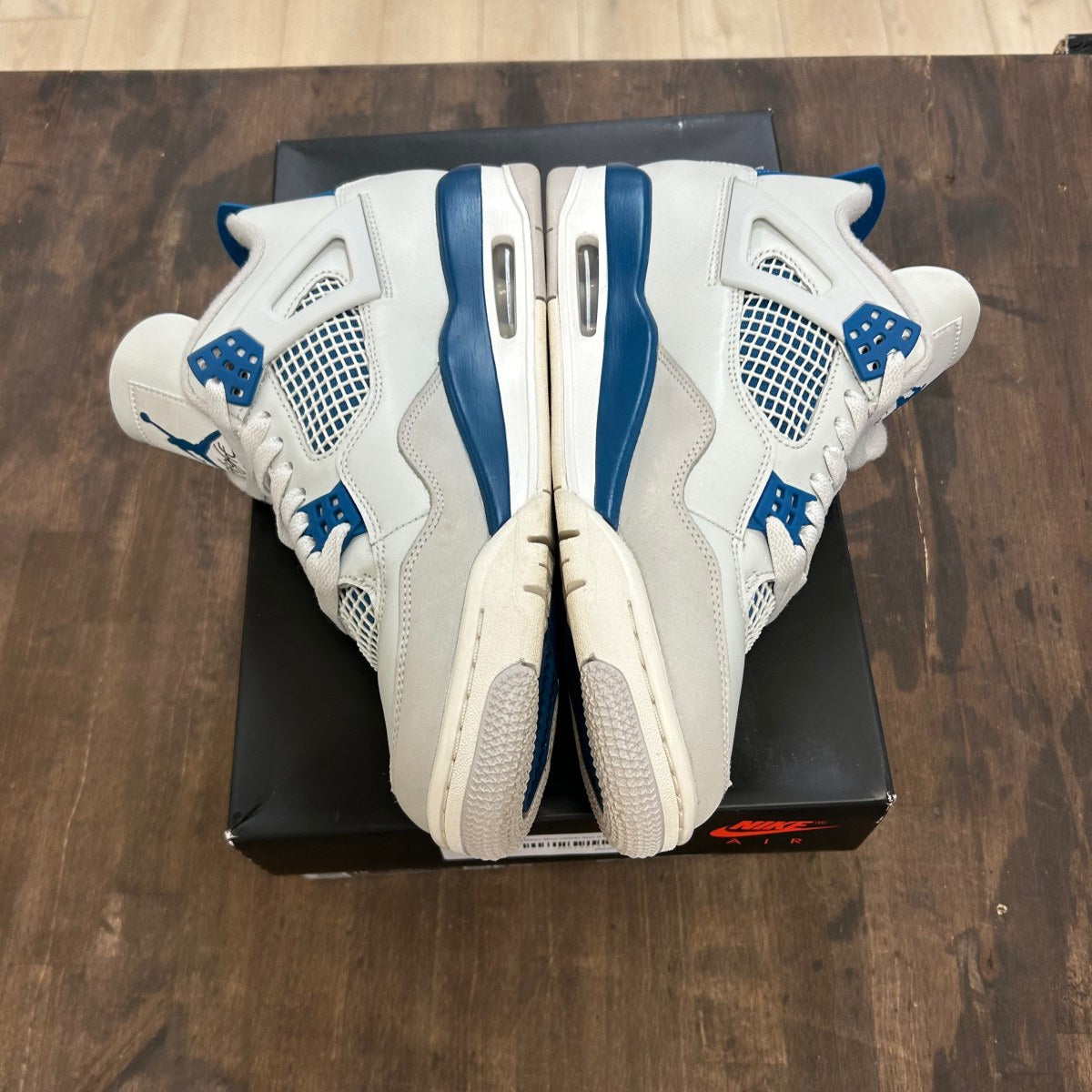 Jordan 4 Retro Military Blue (2024) - Image 3