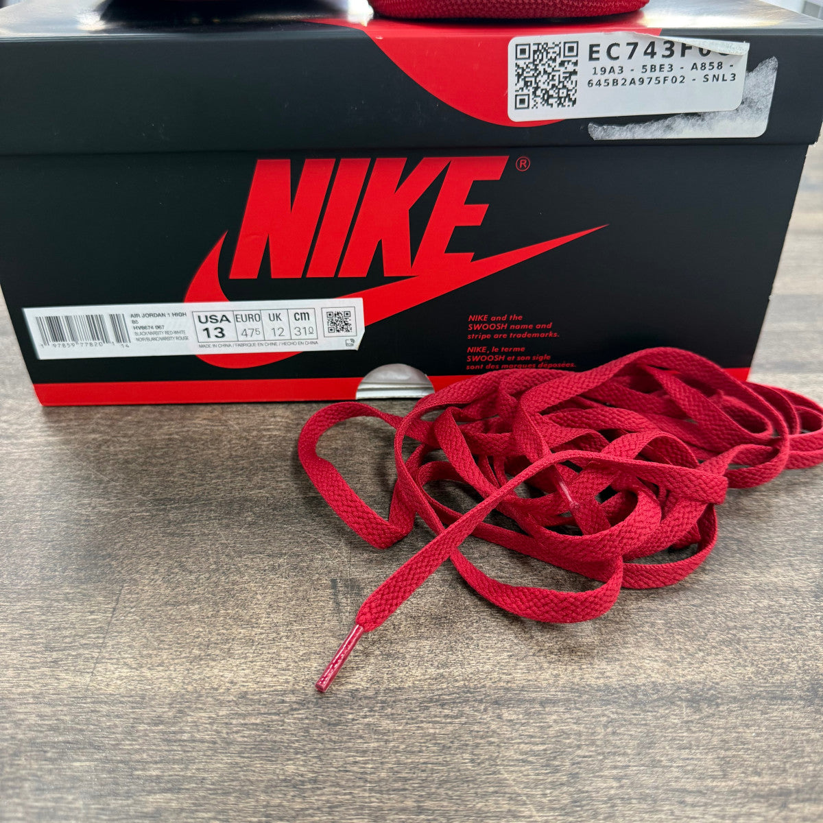 Jordan 1 Retro High '85 OG Bred (2025) - Image 6