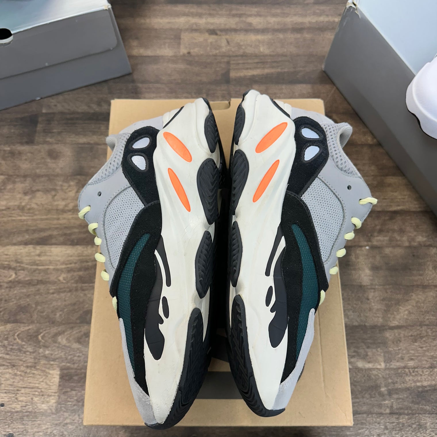 Wave Runner Yeezy 700 (USED)