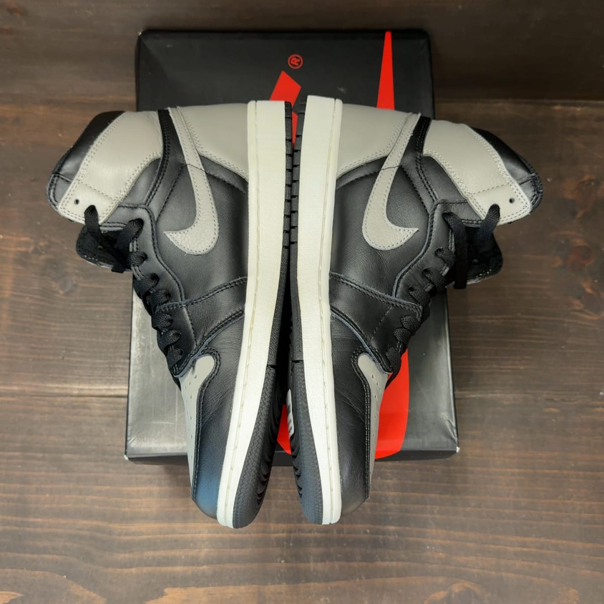 Jordan 1 Retro High Shadow (2018) Size 8.5 (Pre-Owned) - aux