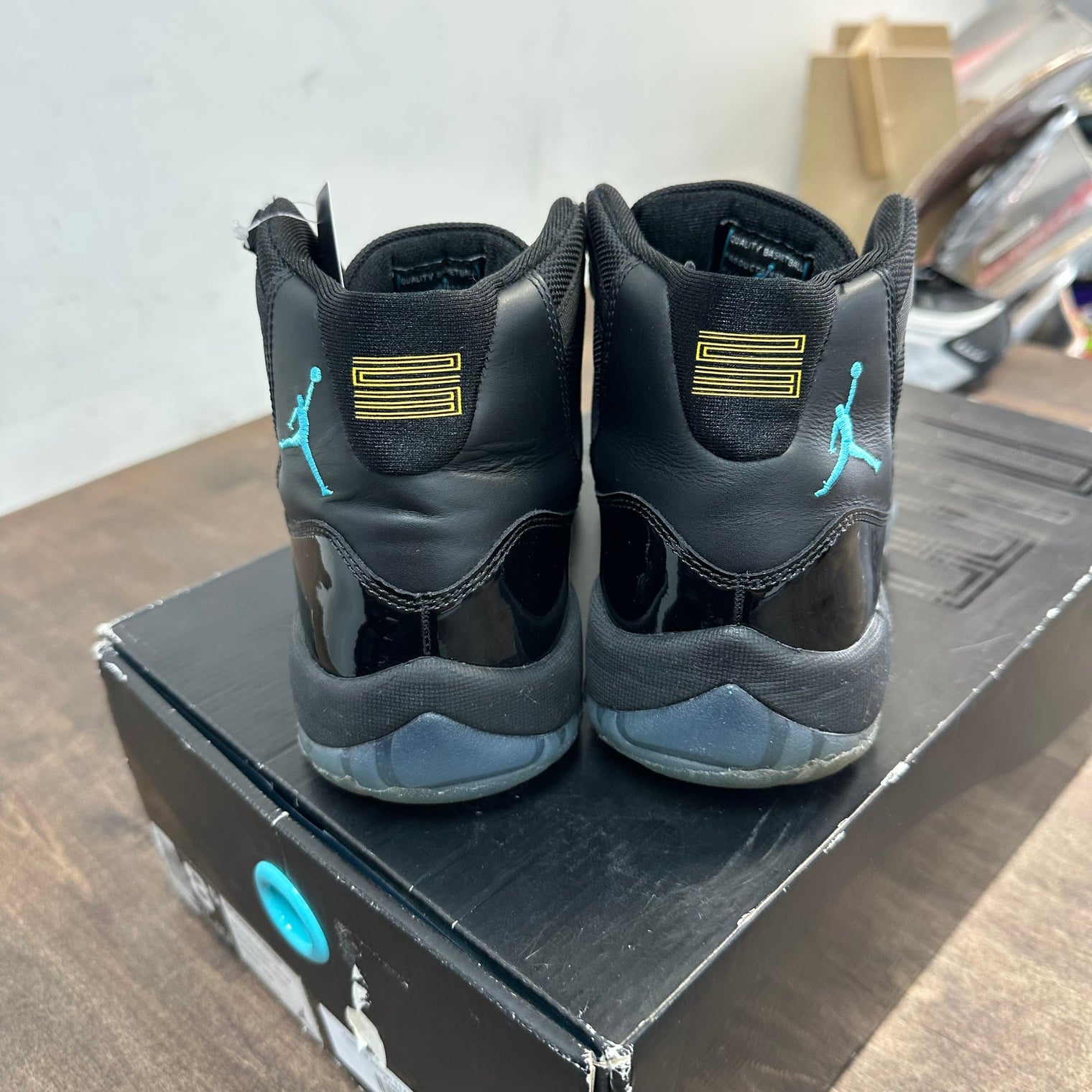 Gamma Jordan 11 Retro (USED)
