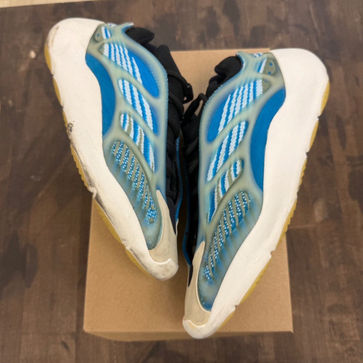 adidas Yeezy 700 V3 Arzareth Size 13 (Pre-Owned) - Image 1