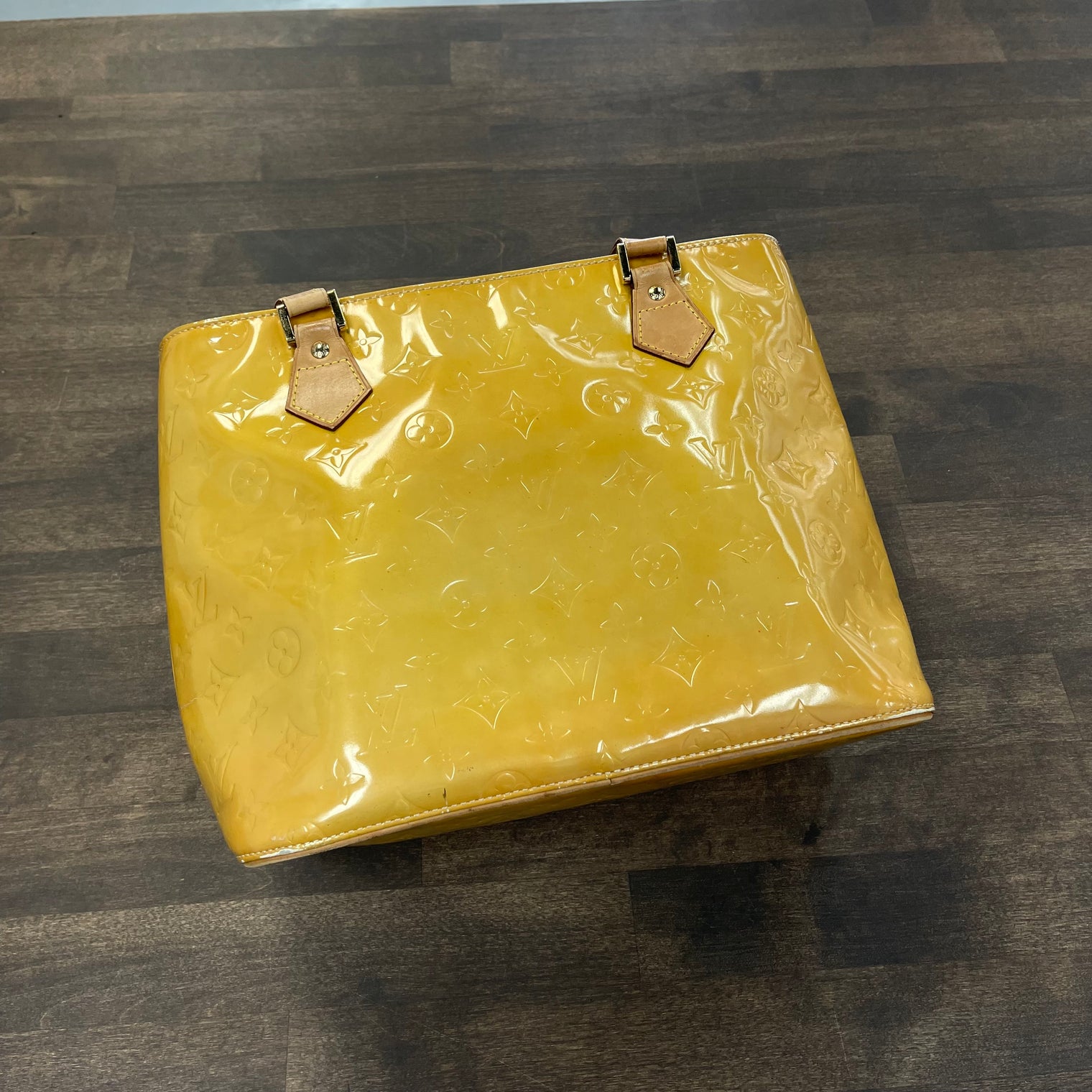 Louis Vuitton Monogram Vernis Yellow Handbag (USED)
