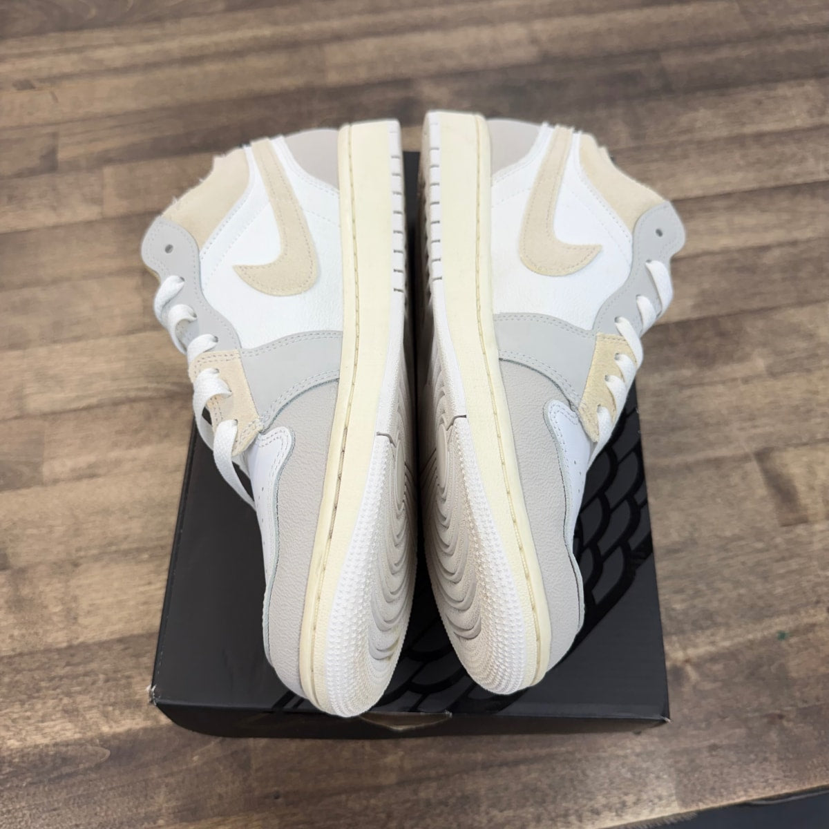 Jordan 1 Low SE Craft Inside Out Tech Grey Size 9 (Pre-Owned)