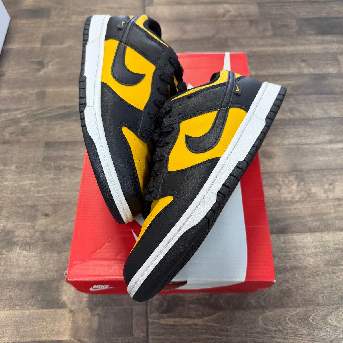 Nike Dunk Low Reverse Goldenrod (2024) Size 10.5 (Pre-Owned) - Image 1