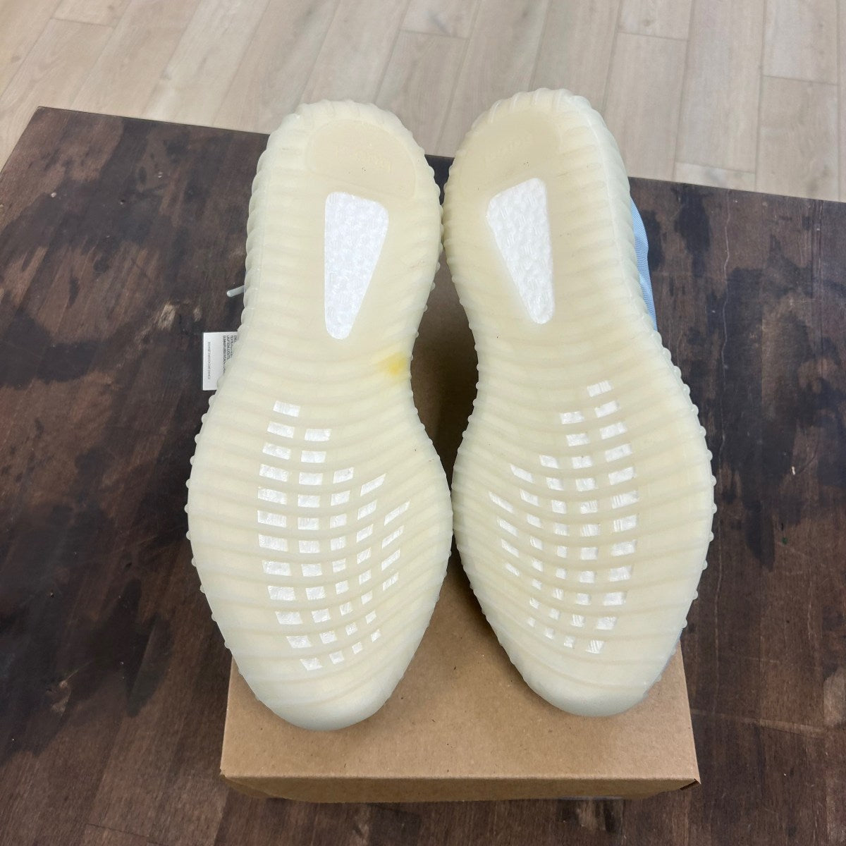adidas Yeezy Boost 350 V2 Mono Ice Size 11 (Pre-Owned) - Image 5