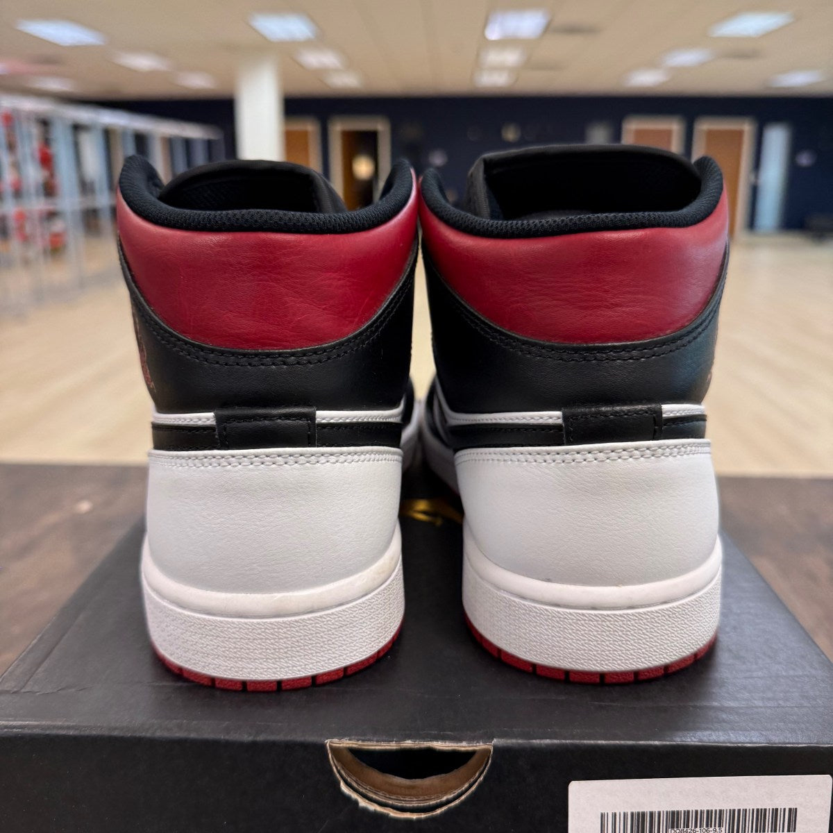 Jordan 1 Mid Gym Red Black Toe - Image 4