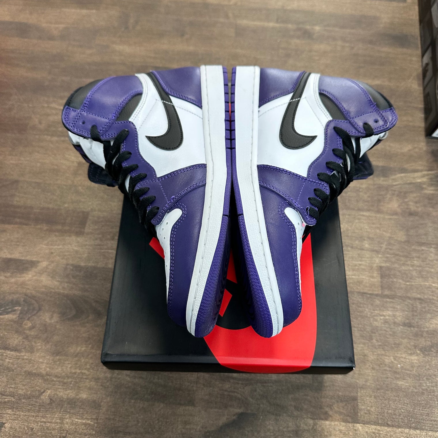 Court Purple White Jordan 1 High (Lightly Worn)