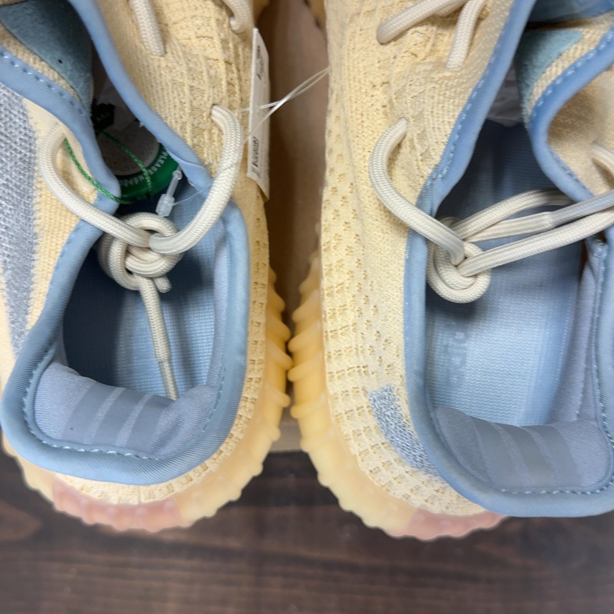 adidas Yeezy Boost 350 V2 Linen Size 11.5 - aux