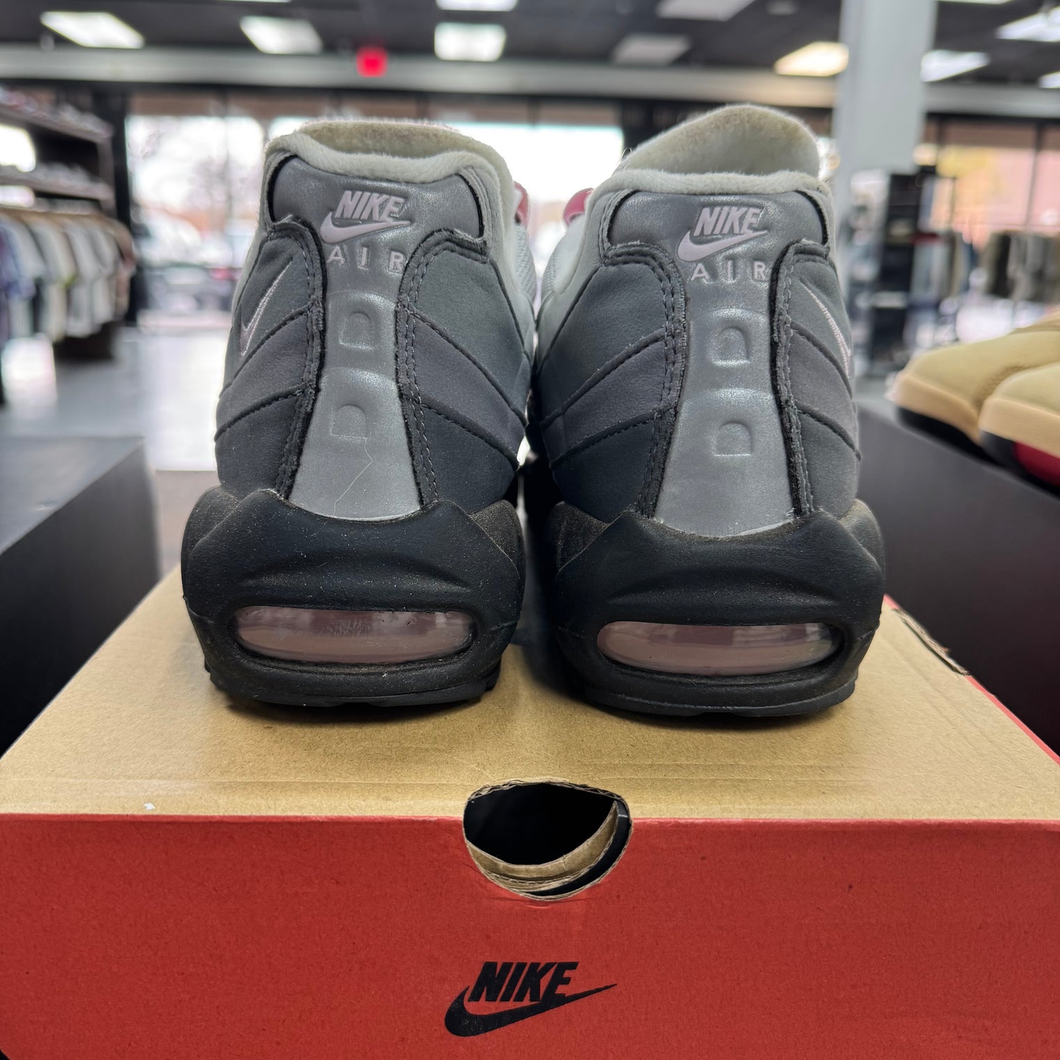 Nike Air Max 95 Gunsmoke Pink Foam (USED)