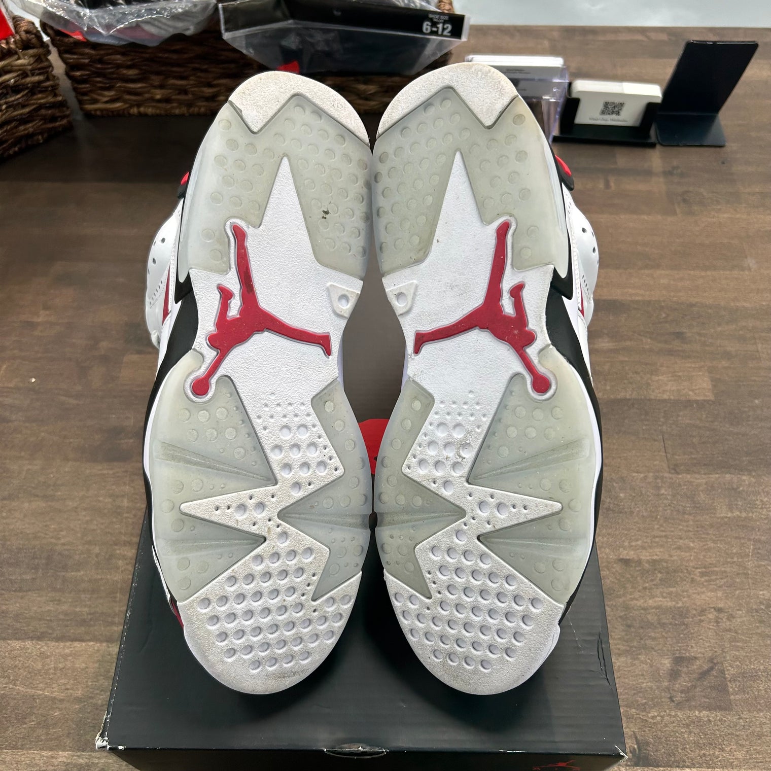 Carmine Jordan 6 (2021) (USED)