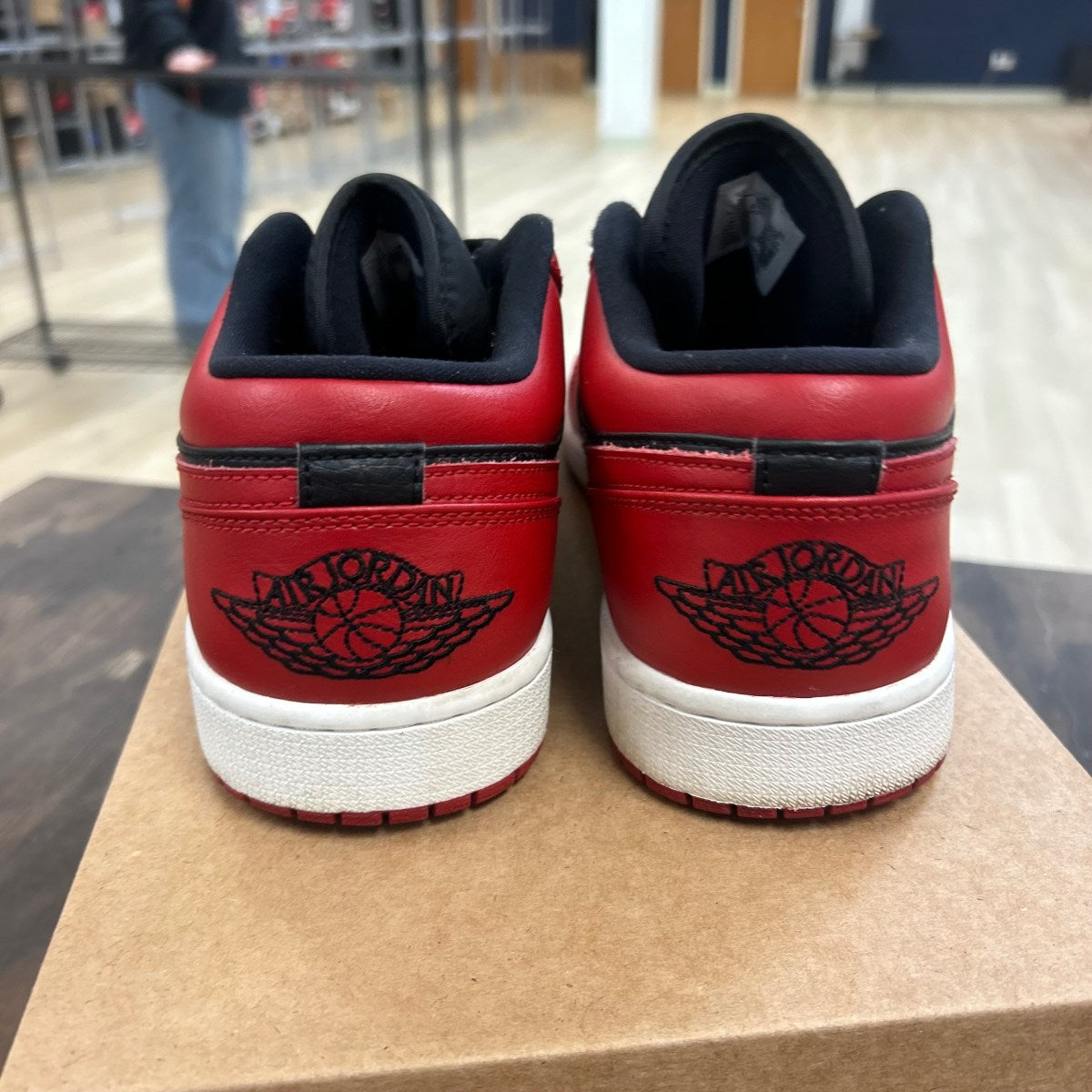 Jordan 1 Low Reverse Bred Size 12 (Pre-Owned) - Image 4