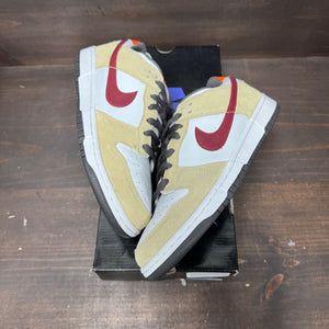Nike SB Dunk Low Crimson Size 9.5 (Pre-Owned) - back