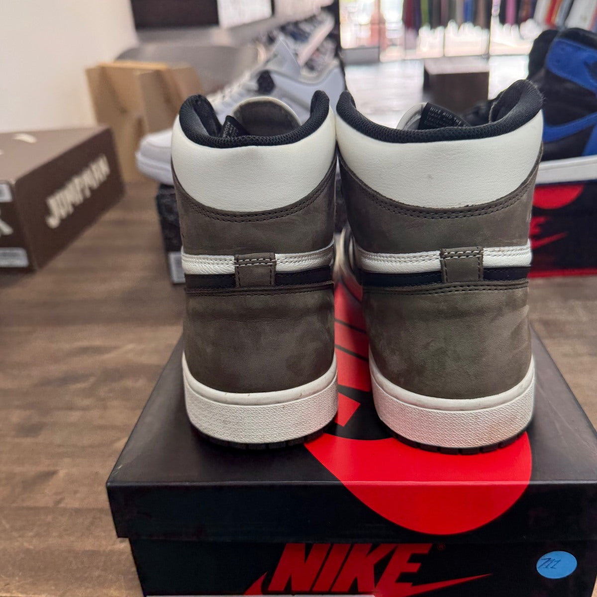 Jordan 1 Retro High Dark Mocha - Image 4
