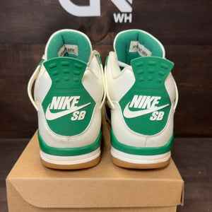 Jordan 4 Retro SB Pine Green Size 12 (Pre-Owned) - Image 5