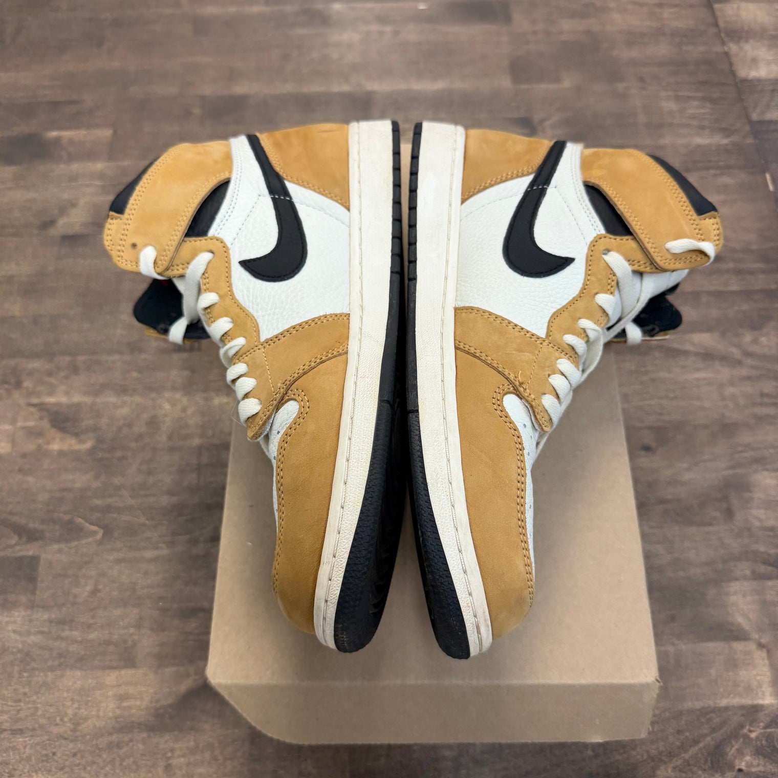 Jordan 1 Retro High Rookie of the Year (US 11.5) (USED,No Box)