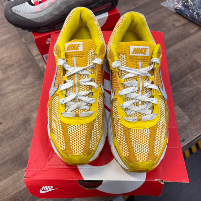 Yellow Ochre Vomero 5 SP (USED, Replacement Box)