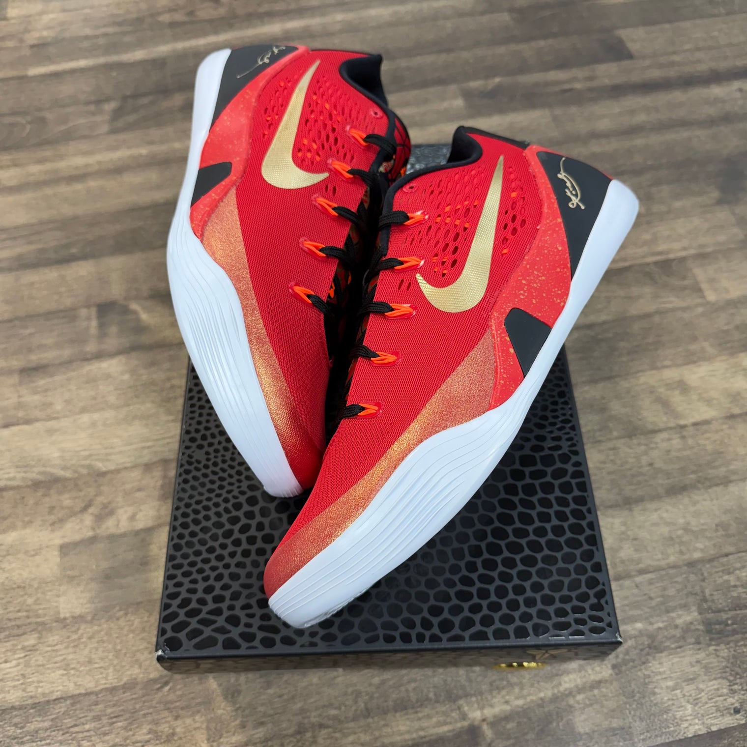 Nike Kobe 9 EM Low Protro China (US 13) (Tried On)