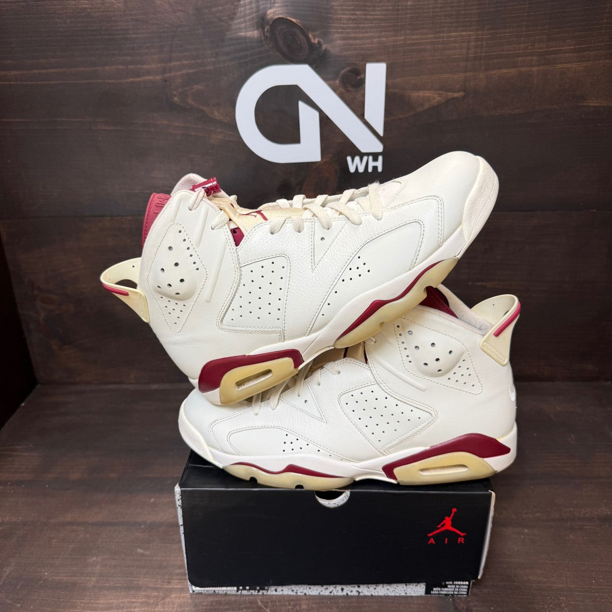 Jordan 6 Retro Maroon (2015) Size 11.5 (Pre-Owned) - Image 1