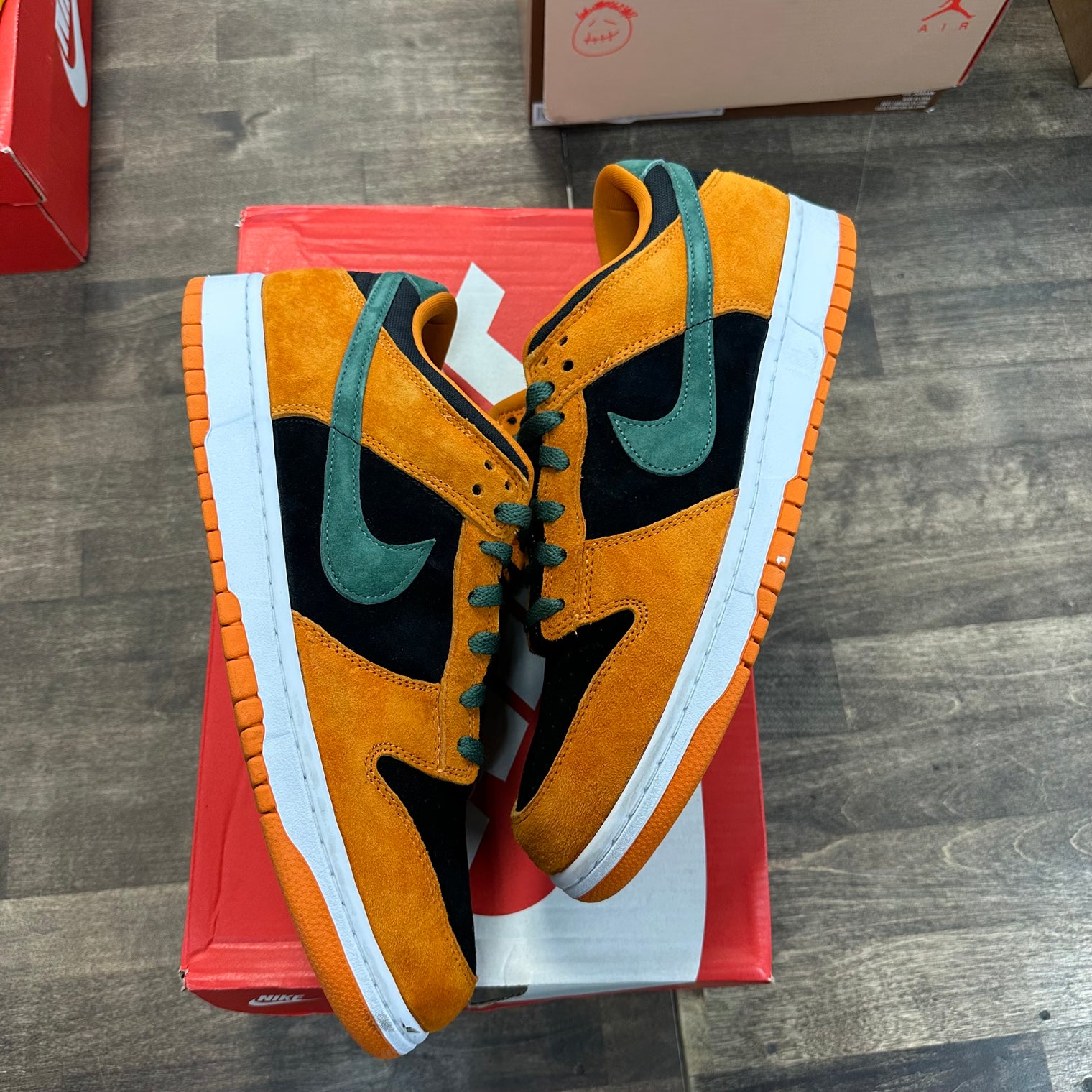 Ceramic Nike Dunk Low (USED)