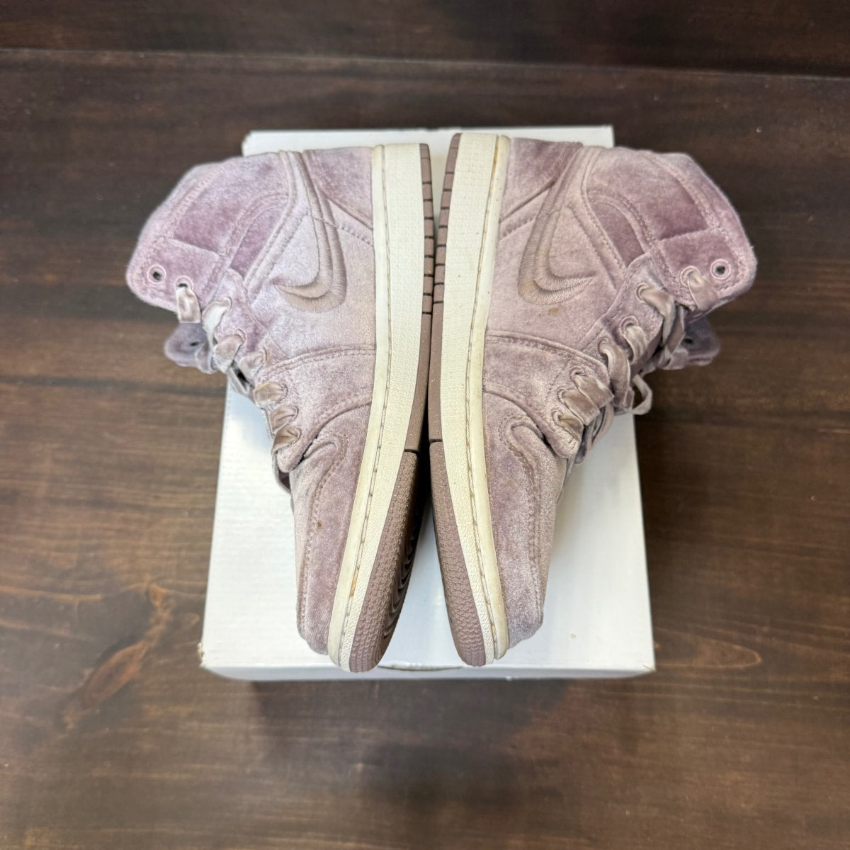 Air Jordan 1 Mid SE Purple Velvet (Women's) - Image 4