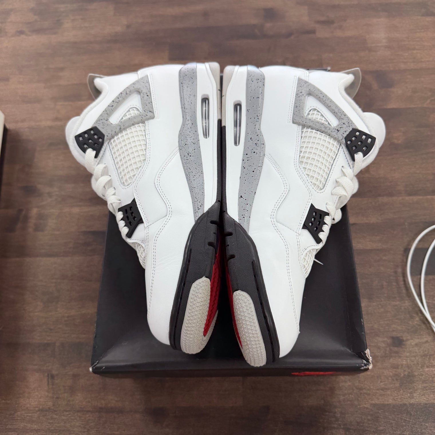 White Cement Jordan 4 Retro (2025) (USED)