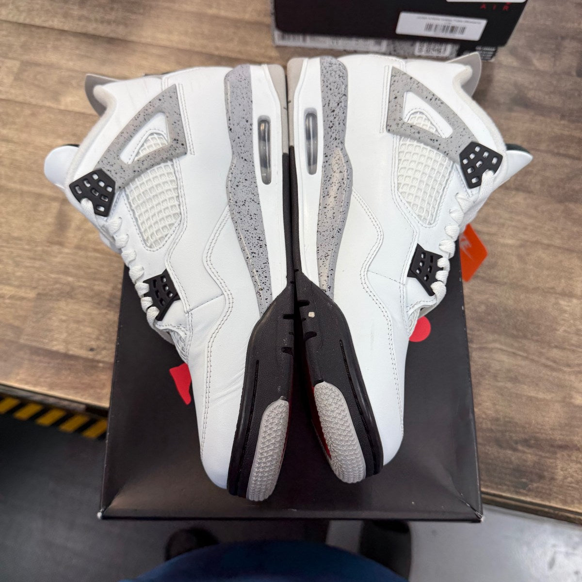 Jordan 4 Retro White Cement (2025) Size 11 (Pre-Owned)