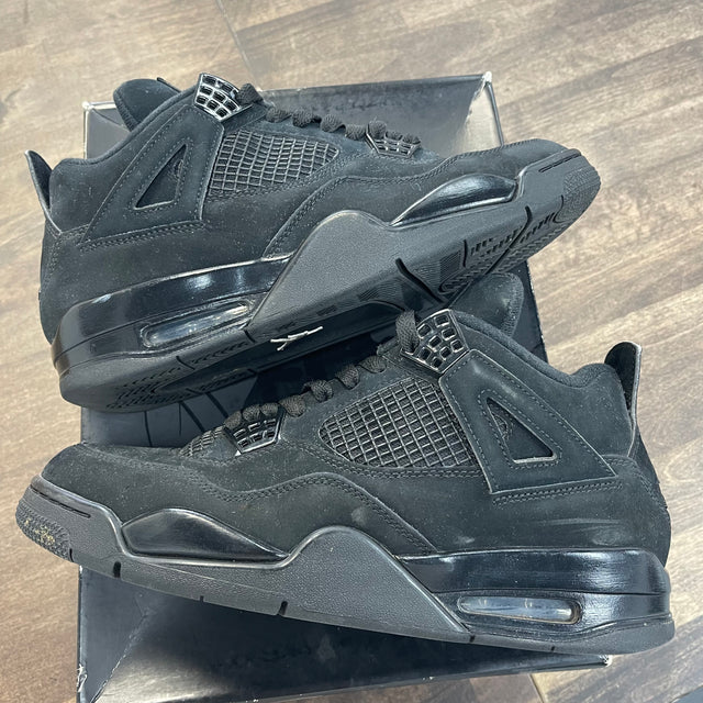 Black Cat Jordan 4 (2020) (USED)
