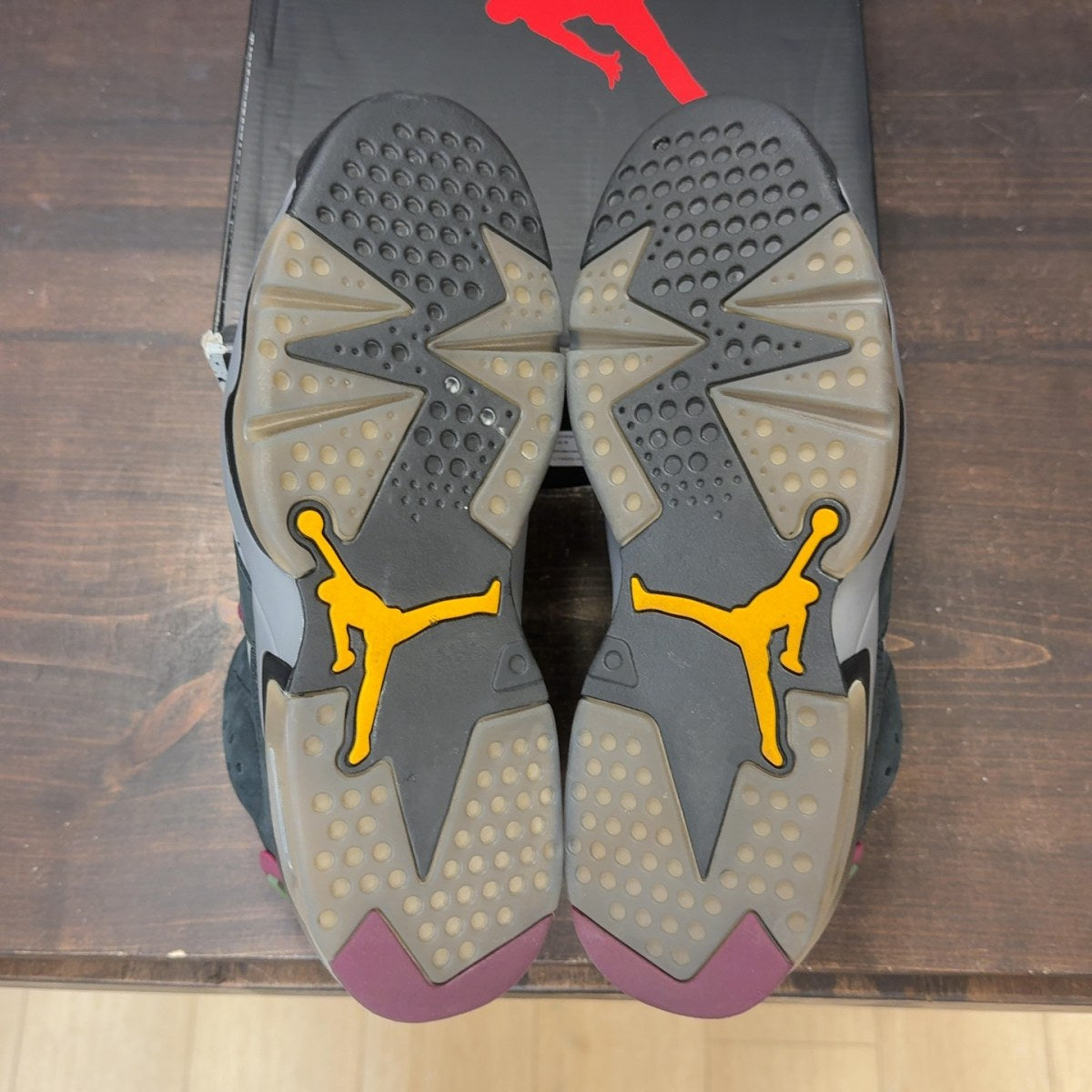Jordan 6 Retro Bordeaux Size 10.5 (Pre-Owned) - aux