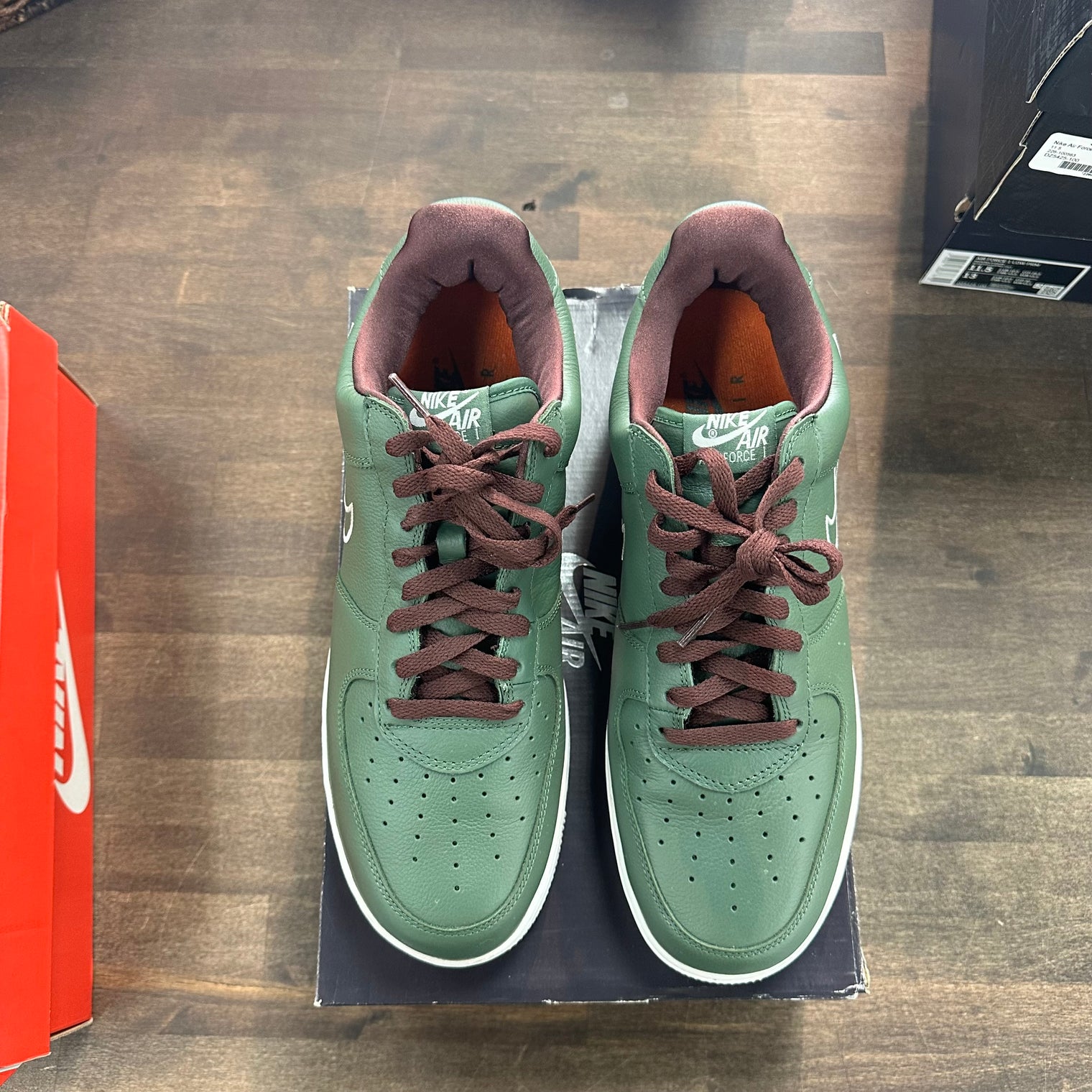 Hong Kong Nike Air Force 1 Low (2018) (USED)