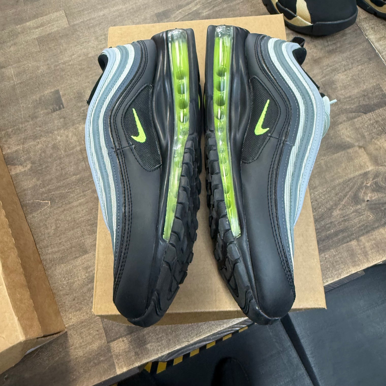 Icons Neon 95 Nike Air Max 97 (USED, No Box)