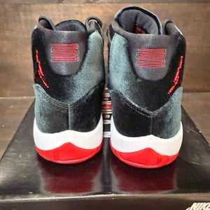 Jordan 11 Retro Bred Velvet (Women's) - Image 4
