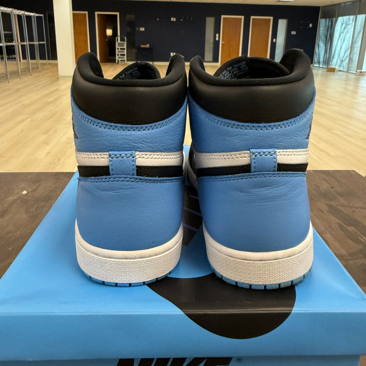 Jordan 1 Retro High OG UNC Toe - Image 4