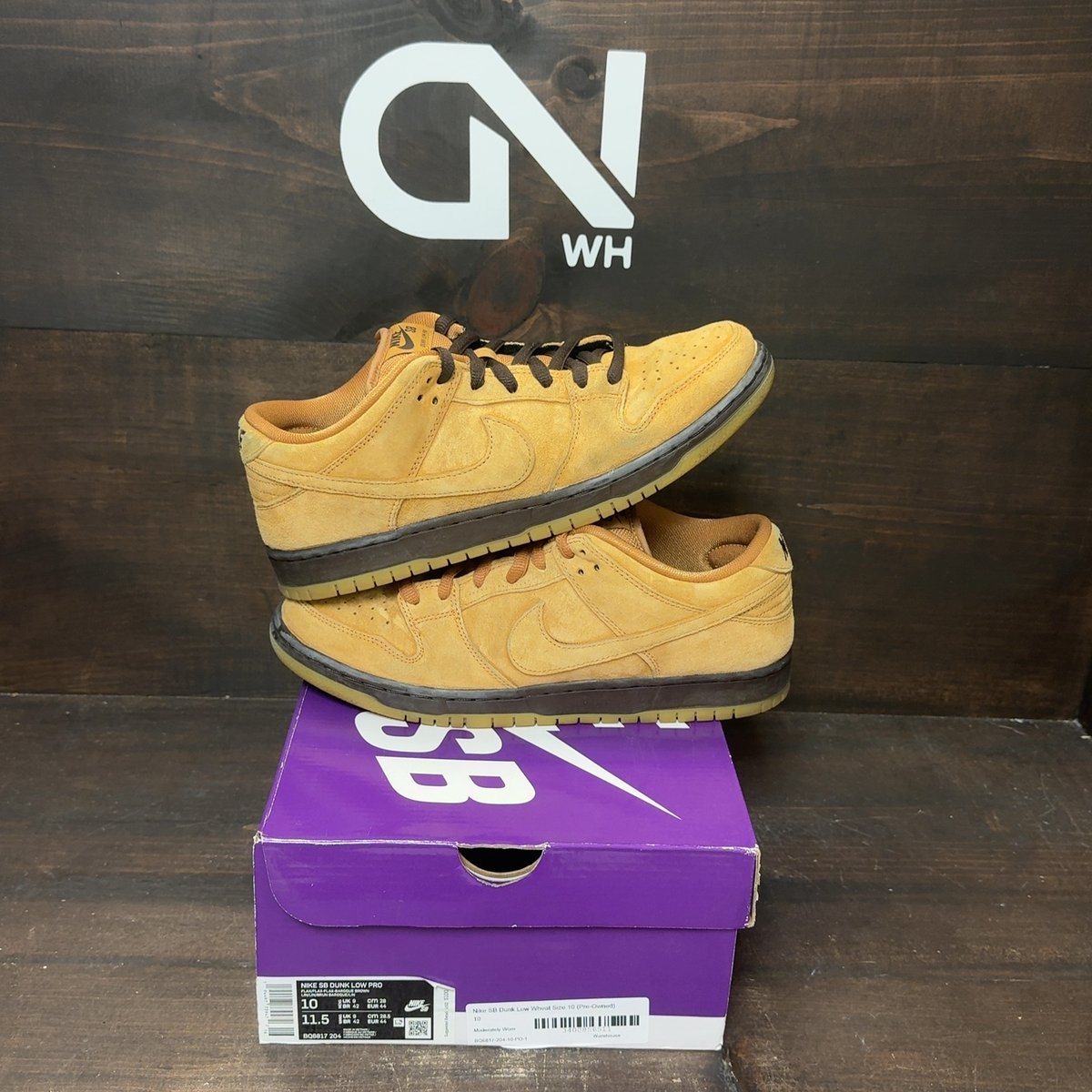Nike SB Dunk Low Wheat Size 10 (Pre-Owned) - front