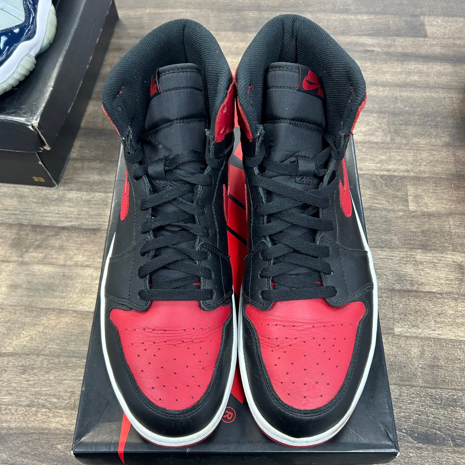 Bred Jordan 1 Retro (2013) (USED)