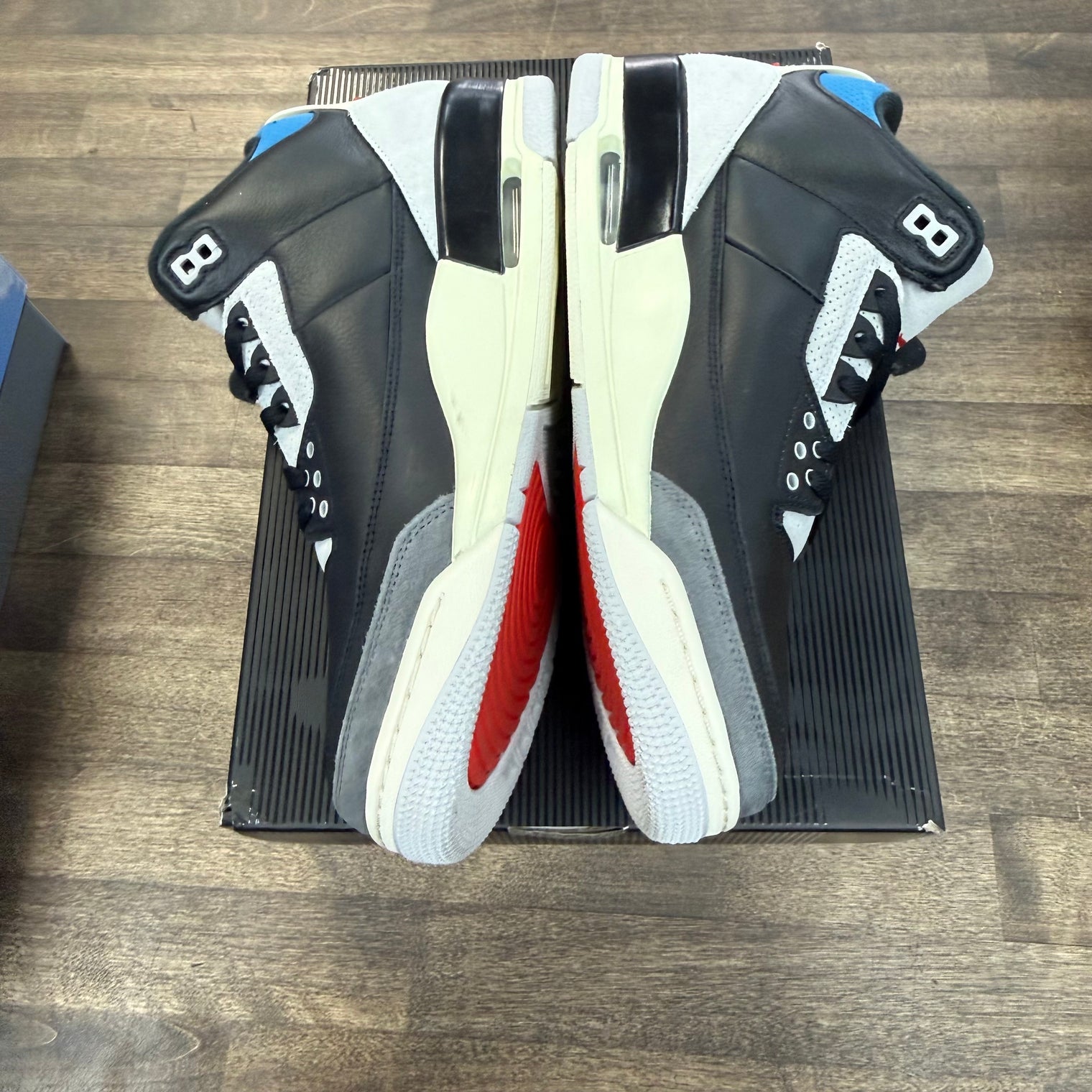 Rare Air Jordan 3 Retro (Lightly Worn)