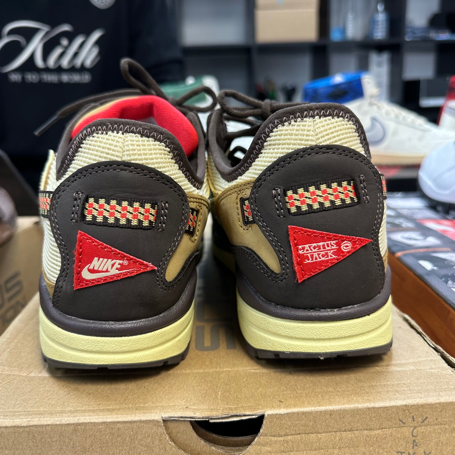 Travis Scott Cactus Jack Baroque Brown Nike Air Max 1 (USED)