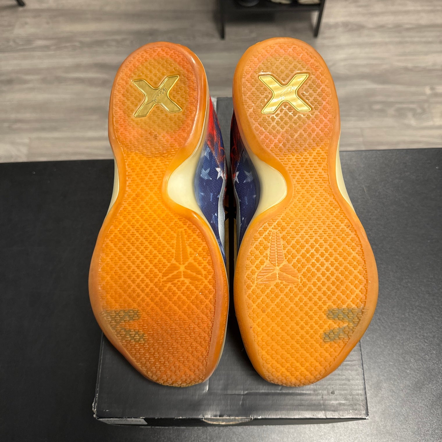 Kobe 10 Independence Day (USED)