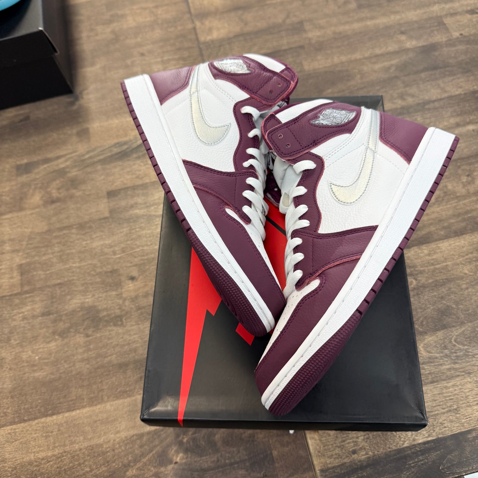 Bordeaux Jordan 1 High (USED)