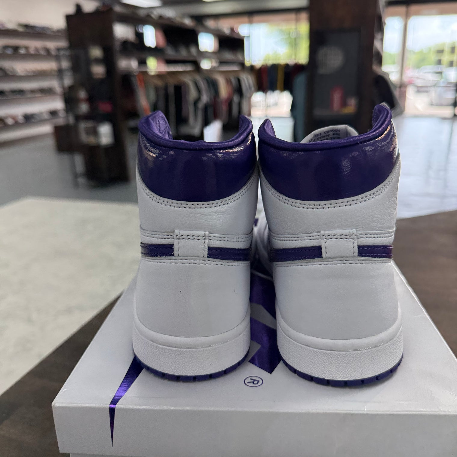 (W) Court Purple Jordan 1 High (USED)