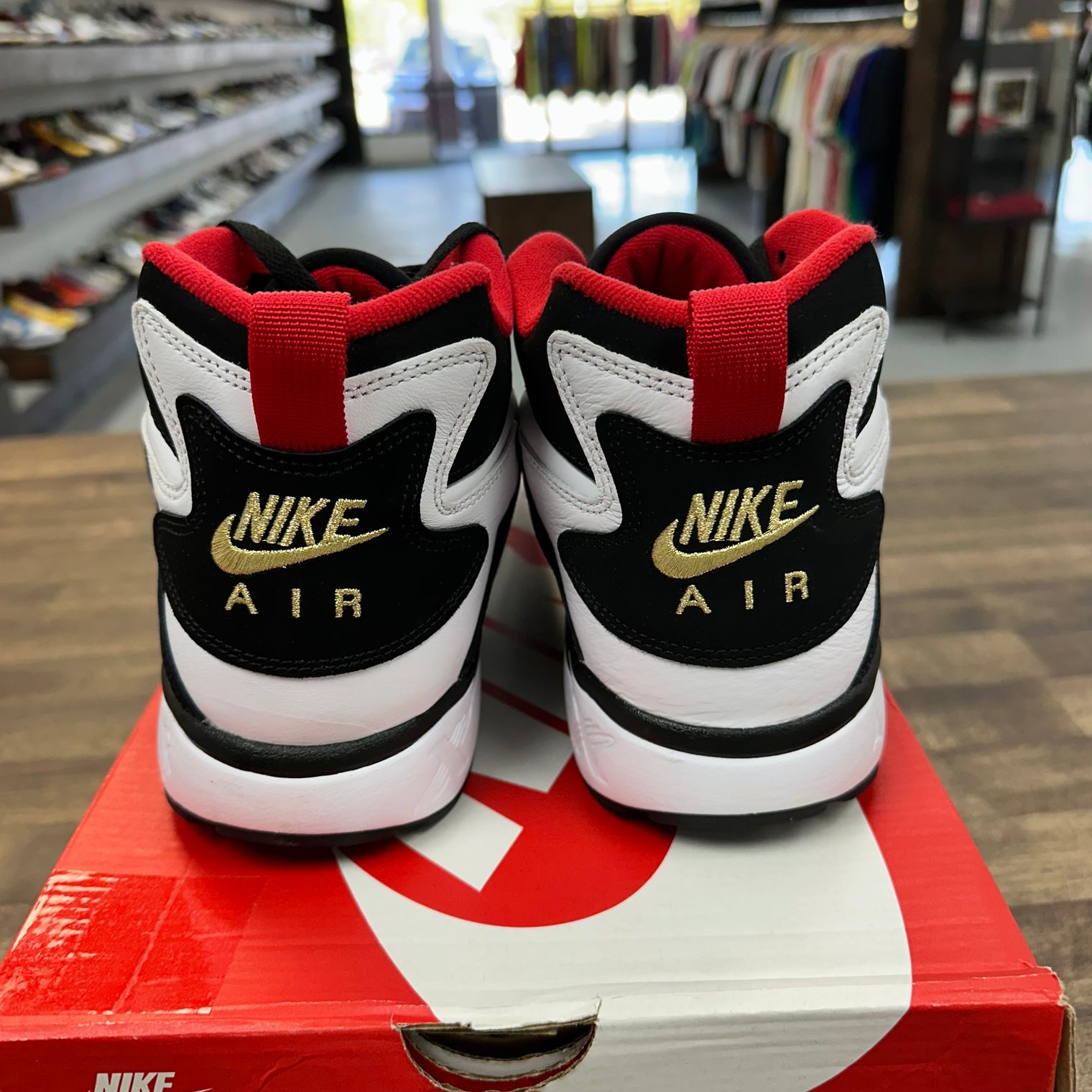 49ers Nike Diamond Turf (2025) (USED)