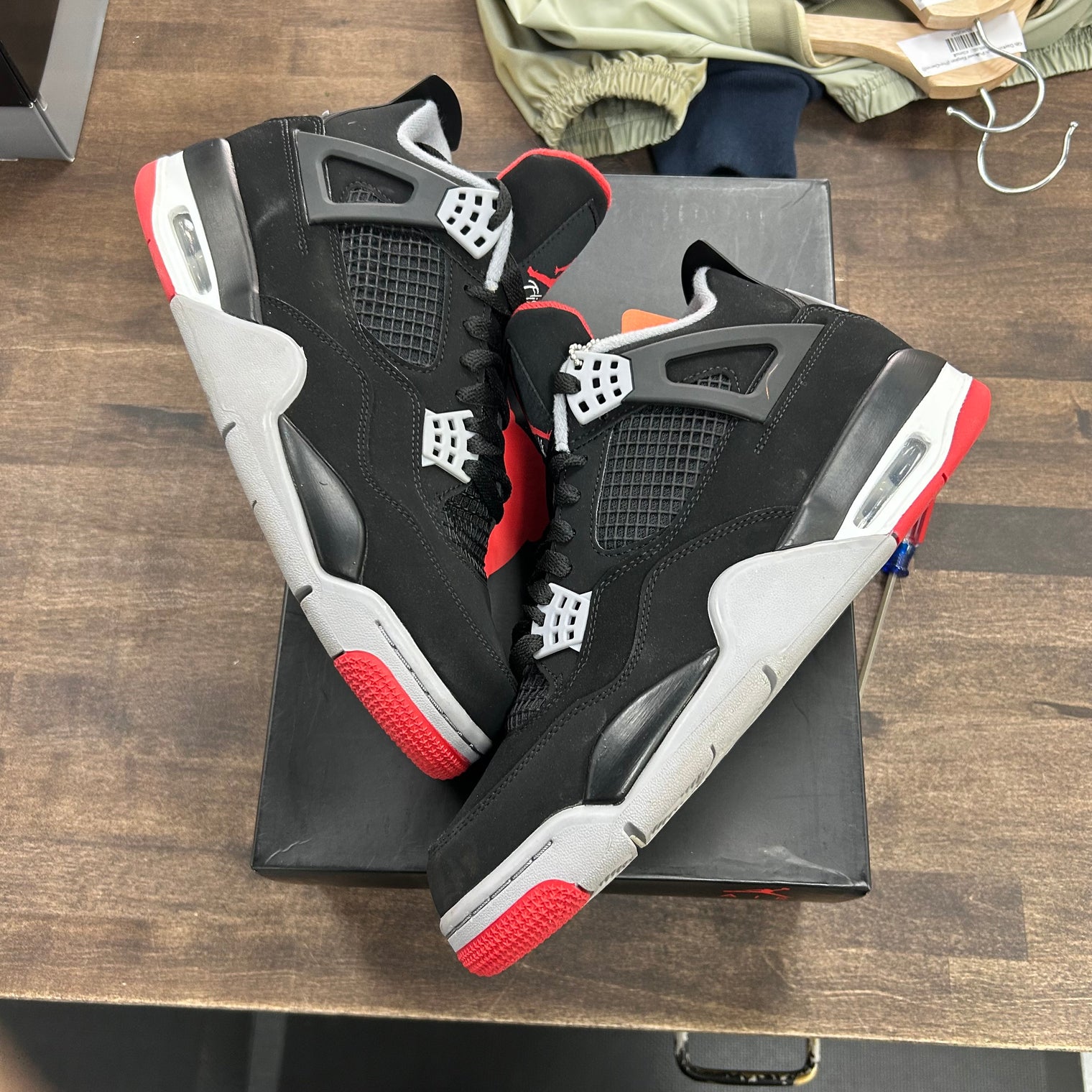 Bred Jordan 4 Retro (2019) (Lightly Worn)